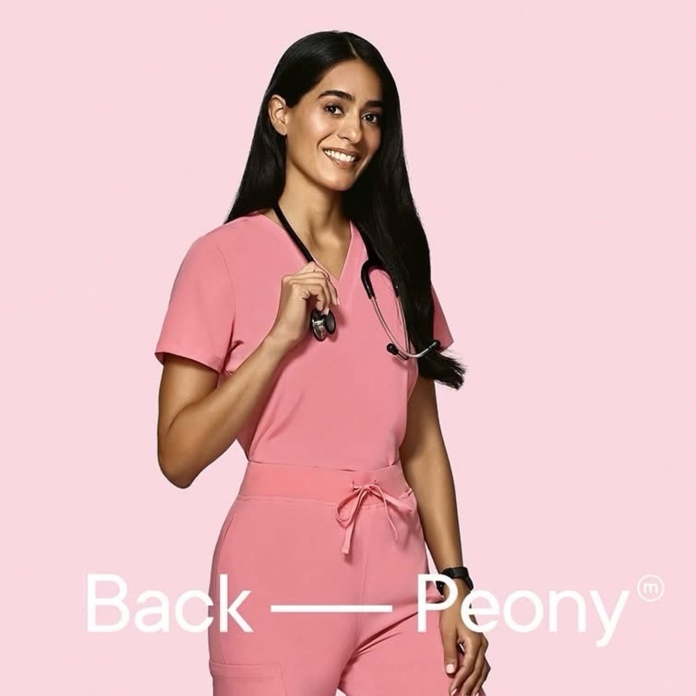 Mandala Women’s Pink Peony Scrub Pocket Top